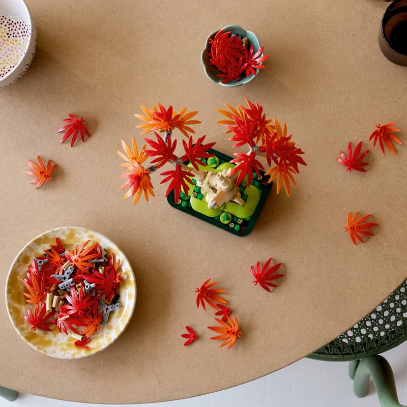 LEGO Japanese Red Maple Bonsai Tree Botanical Collection