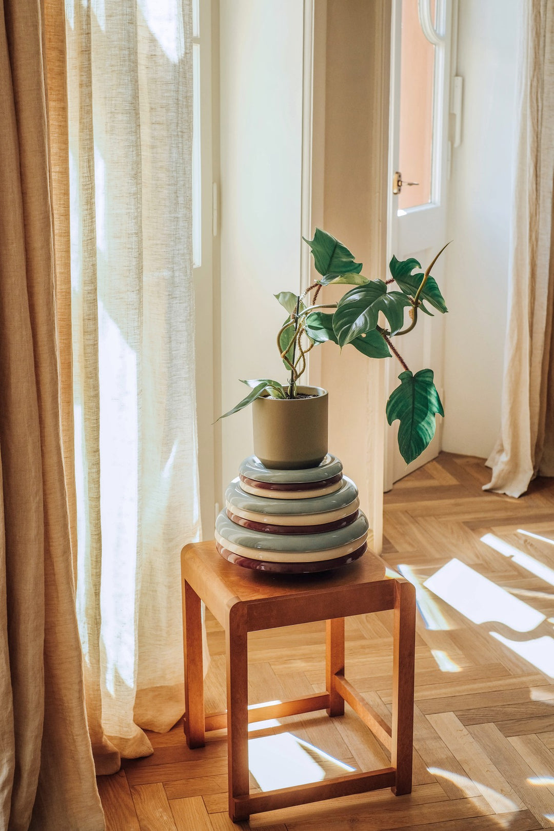 Bergs Modern Pot Saucer