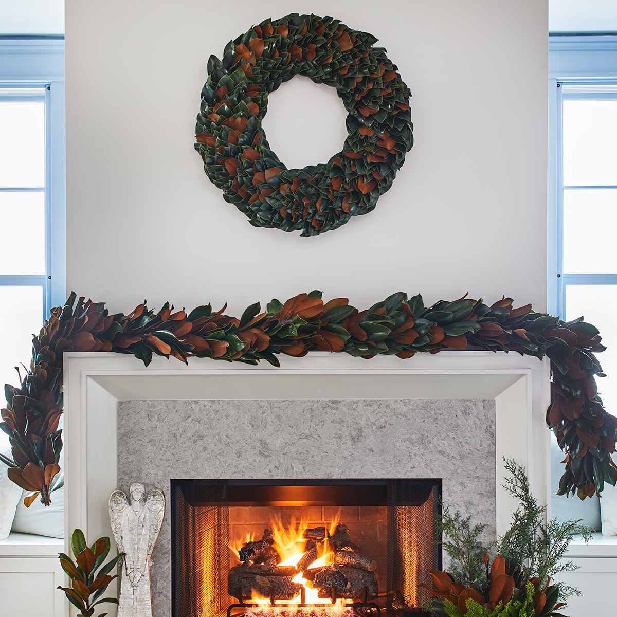 Live Magnolia Wreath